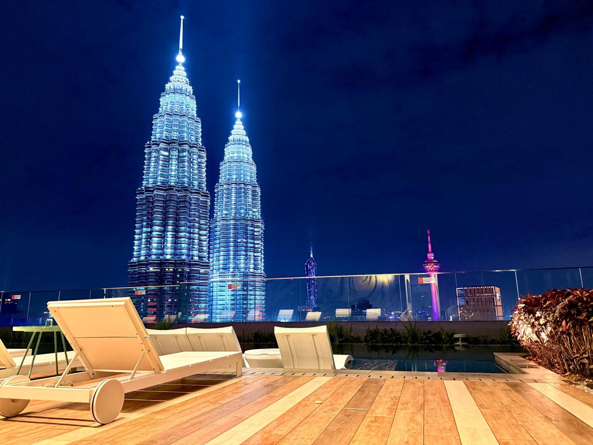 Star Residence Klcc By Sky Pool Kuala Lumpur Bagian luar foto